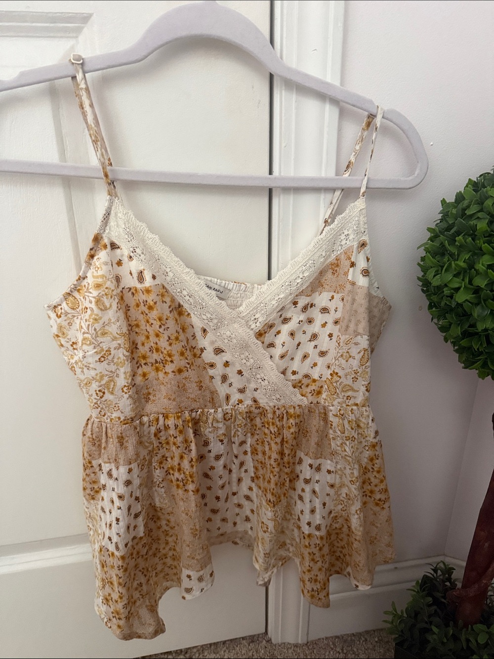 American Eagle Cream & Mustard Floral Lace-Trim Spaghetti Strap Tank Top